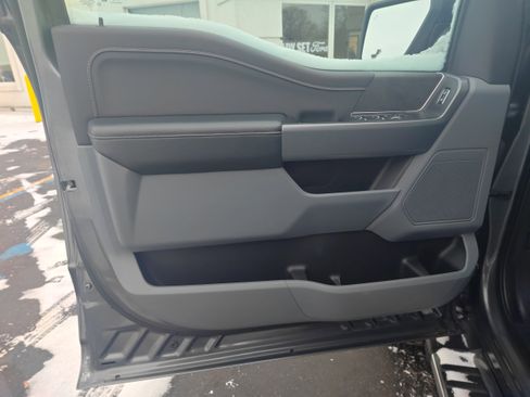 Used 2024 Ford F150 XLT w/ Tow/Haul Package image 10