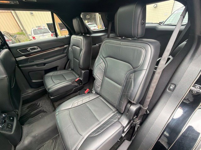Used 2017 Ford Explorer Platinum AWD/4WD image 14