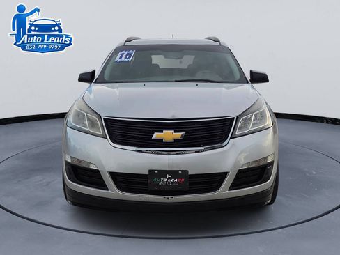 Used 2015 Chevrolet Traverse LS FWD image 4
