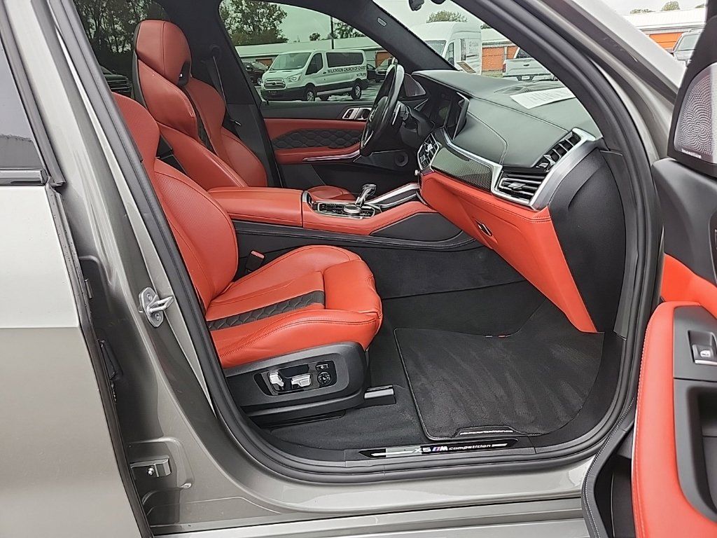 Used 2023 BMW X5 M w/ Competition Package AWD/4WD image 39