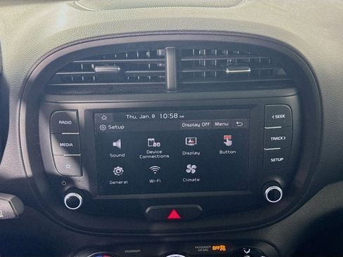Certified 2023 Kia Soul LX w/ LX Technology Package image 14