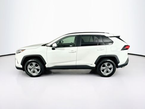 Used 2025 Toyota RAV4 XLE AWD/4WD image 4