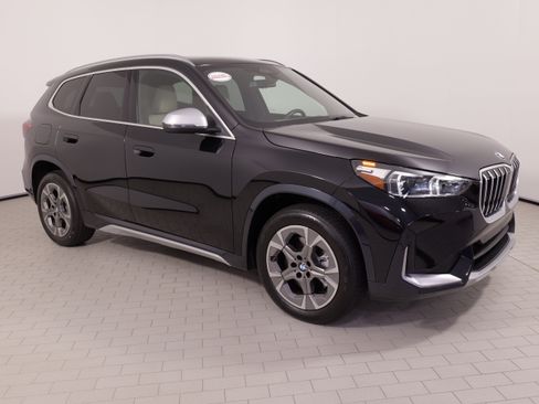 Used 2024 BMW X1 xDrive28i w/ Convenience Package AWD/4WD image 8