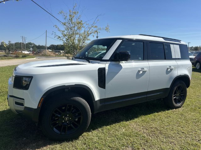 Used 2025 Land Rover Defender 110 S AWD/4WD image 4