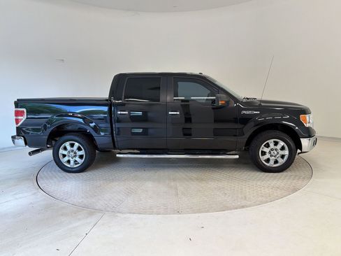 Used 2013 Ford F150 XLT w/ Luxury Equipment Group image 8