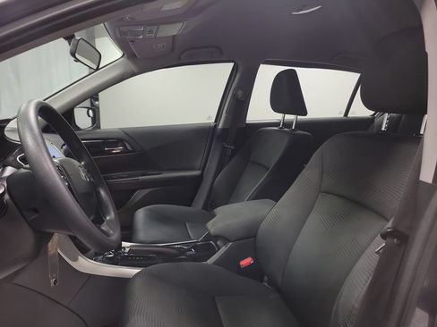 Used 2016 Honda Accord LX image 16