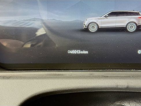 Used 2024 Land Rover Range Rover Velar S AWD/4WD image 37