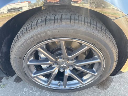 Used 2018 Tesla Model 3 Long Range image 26