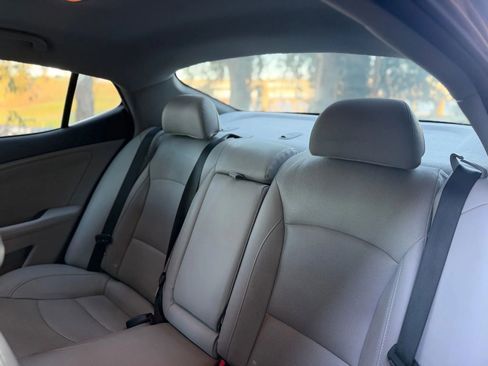 Used 2015 Kia Optima EX image 17