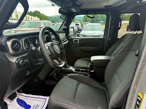 Used 2020 Jeep Wrangler Unlimited Sport image 8