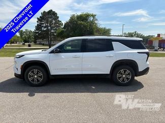 Used 2025 Chevrolet Traverse LT w/ Driver Confidence Package AWD/4WD video 3