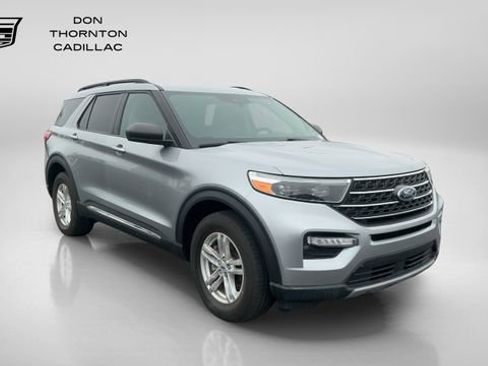 Used 2023 Ford Explorer XLT w/ Equipment Group 202A AWD/4WD image 7