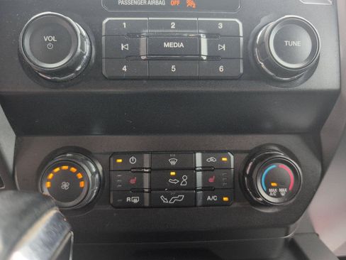 Used 2020 Ford F150 XLT w/ Equipment Group 302A Luxury AWD/4WD image 20