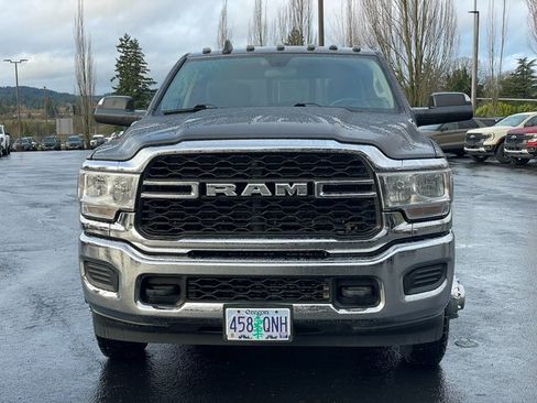 Used 2019 RAM 3500 Tradesman image 9
