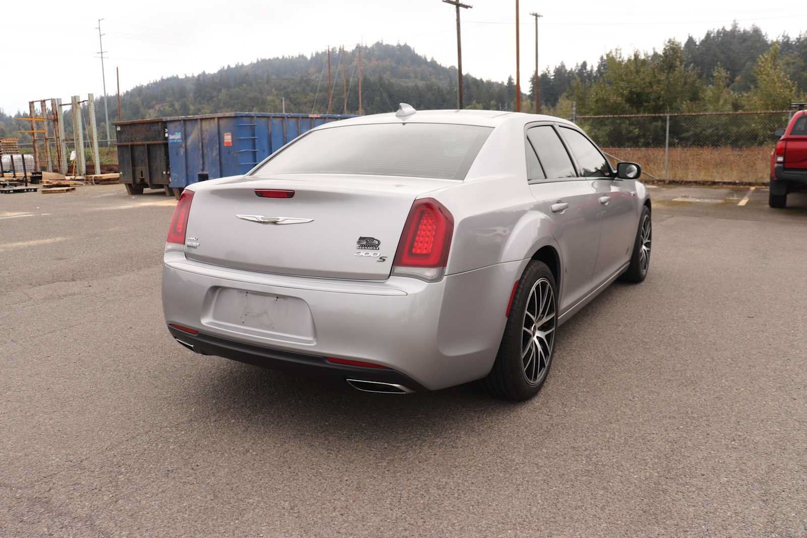 Used 2018 Chrysler 300 S AWD/4WD image 5