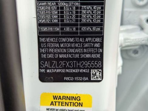 Used 2026 Land Rover Range Rover Evoque Dynamic SE image 22