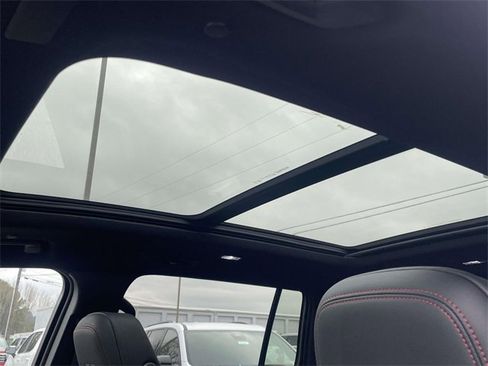 New 2026 Chevrolet Traverse RS image 13