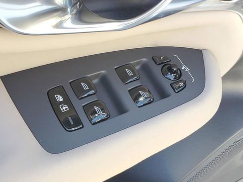 New 2026 Volvo XC90 B6 Ultra w/ Protection Package Premier image 13