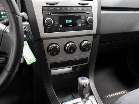 Used 2009 Dodge Avenger R/T FWD image 27