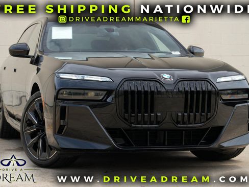 Used 2023 BMW 740i w/ Executive Package RWD image 2
