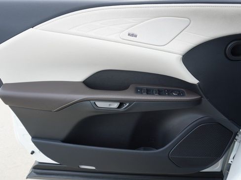 Used 2023 Lexus RX 350 FWD w/ Cold Area Package image 23