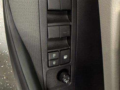 Certified 2022 Toyota Corolla LE image 10