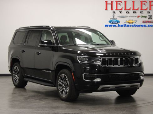 Used 2024 Jeep Wagoneer Series II AWD/4WD image 1