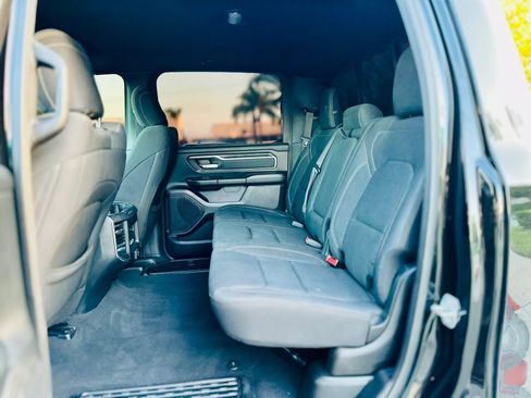 Used 2019 RAM 1500 Big Horn AWD/4WD image 12