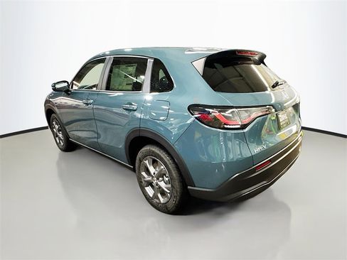 New 2026 Honda HR-V LX image 4