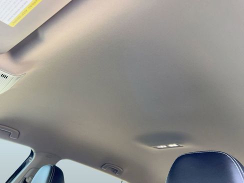 Used 2024 Volkswagen Atlas SE image 15