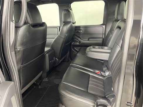 Used 2022 Nissan Frontier PRO-4X w/ Pro-4X Premium Package image 20