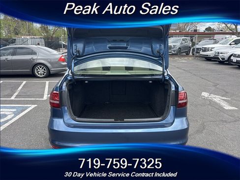 Used 2016 Volkswagen Jetta SE image 31