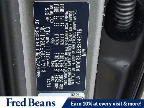 New 2025 Kia Niro EX image 17