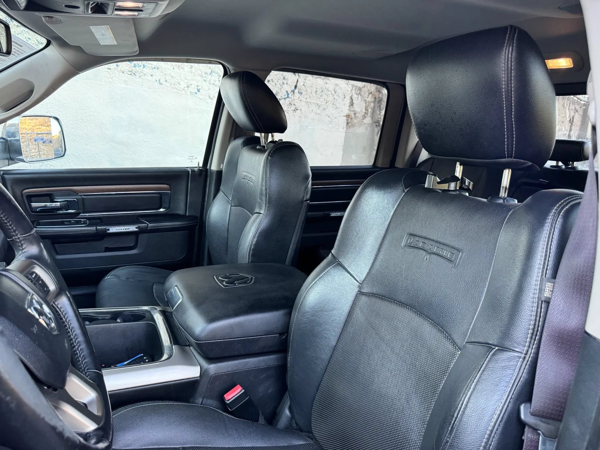 Used 2017 RAM 1500 Laramie w/ Convenience Group AWD/4WD image 18