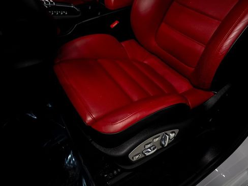 Used 2021 Porsche Macan GTS image 32