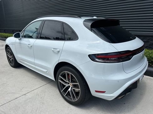 Certified 2023 Porsche Macan S AWD/4WD image 3