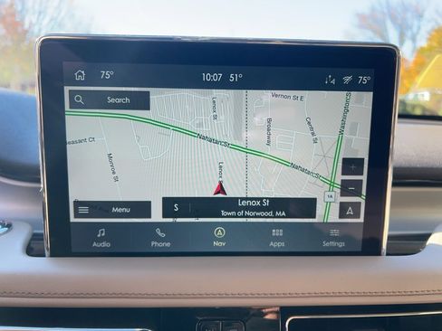 Used 2022 Lincoln Aviator AWD w/ Premium Package image 20