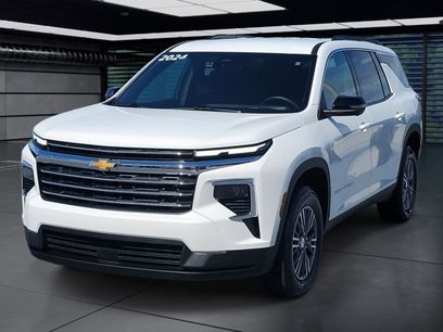 Used 2024 Chevrolet Traverse LT