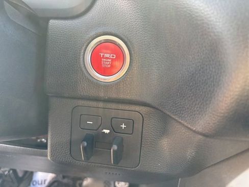 Used 2022 Toyota Tundra SR5 w/ TRD Off-Road Package image 27