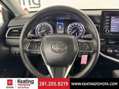 Used 2023 Toyota Camry LE image 28