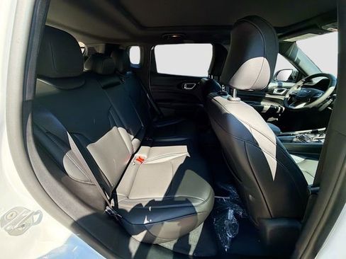 New 2026 Jeep Compass Limited w/ Sun, Sound & Navigation Group AWD/4WD image 30