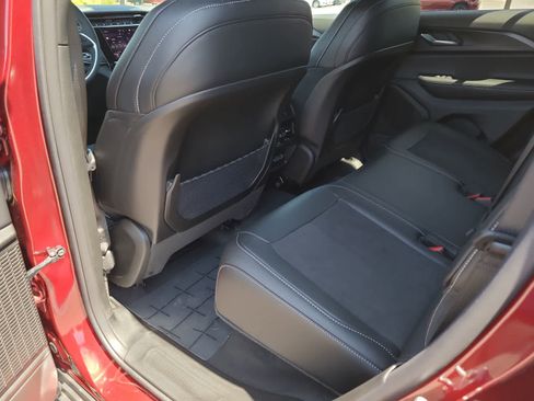 New 2025 Jeep Grand Cherokee Altitude w/ Trailer Tow Package image 20