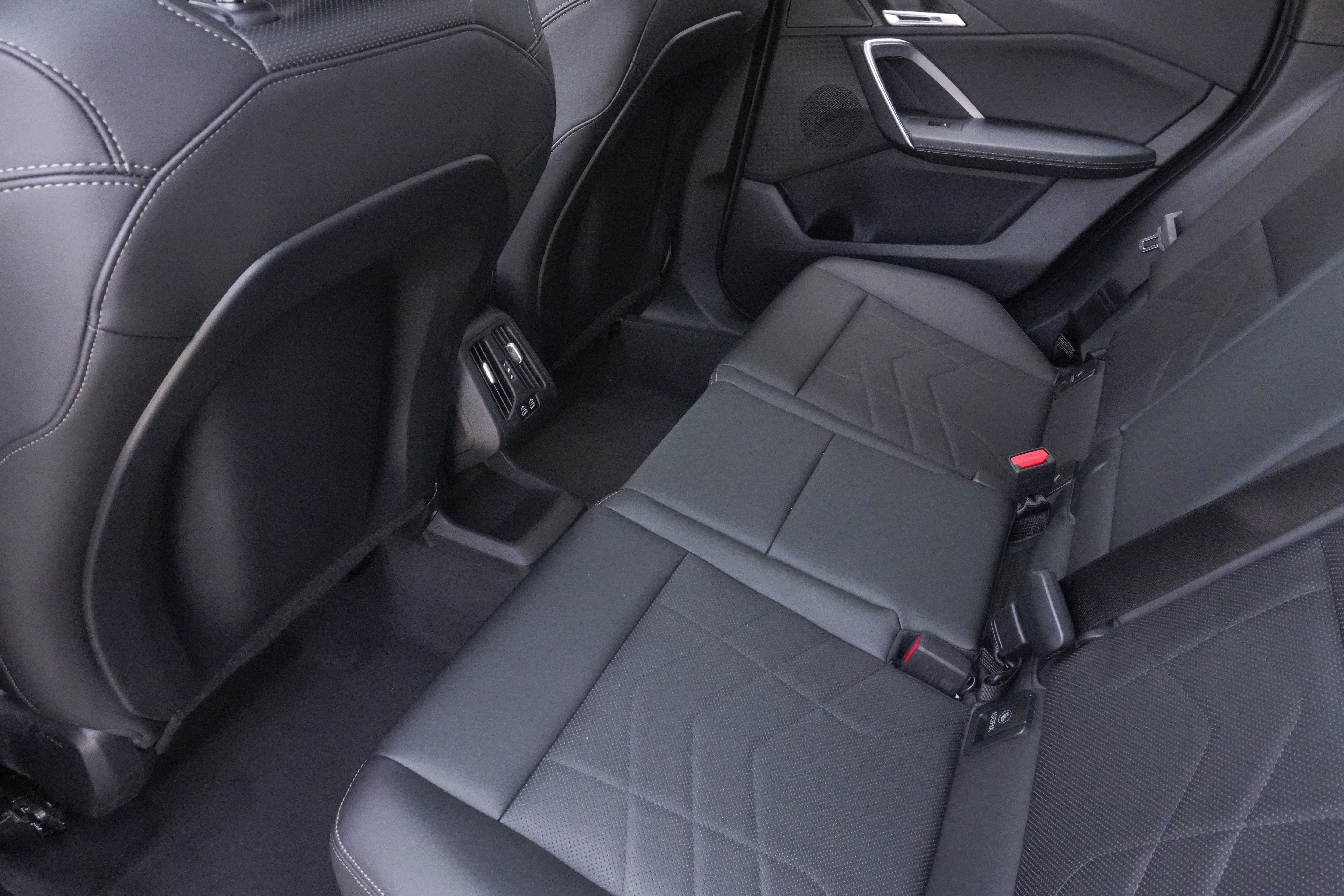 Certified 2025 BMW X1 xDrive28i AWD/4WD image 34