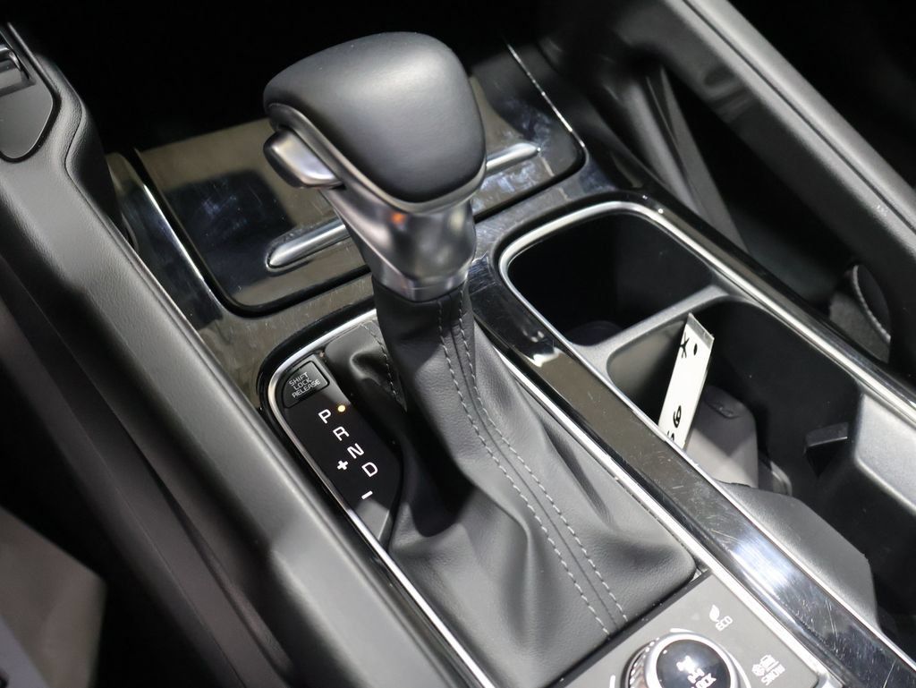 Used 2025 Kia Telluride S AWD/4WD image 37