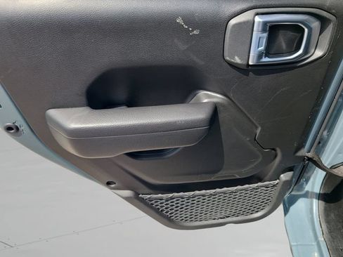 Used 2024 Jeep Wrangler Unlimited AWD/4WD image 16