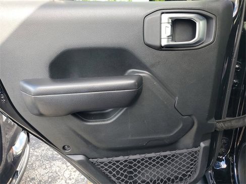 Used 2020 Jeep Wrangler Unlimited Sport image 12