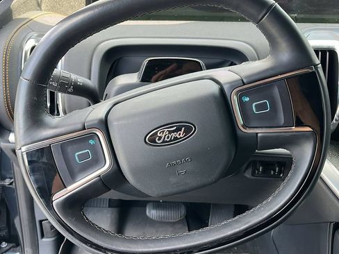 Used 2025 Ford Expedition Tremor AWD/4WD image 12
