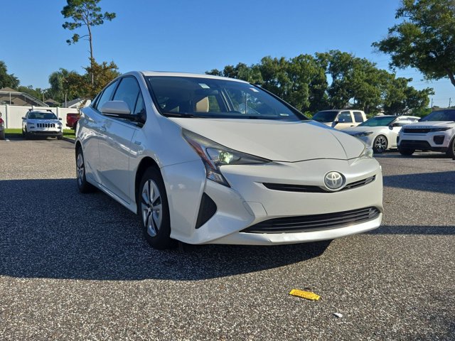 Used 2016 Toyota Prius Three w/ Advanced Technology Package FWD image 3