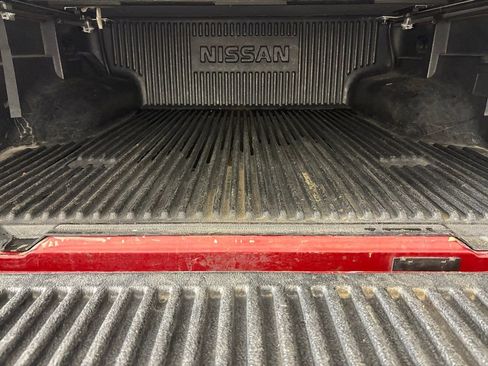 Used 2014 Nissan Frontier SV image 31