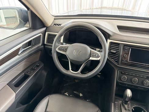 Used 2023 Volkswagen Atlas SE image 26